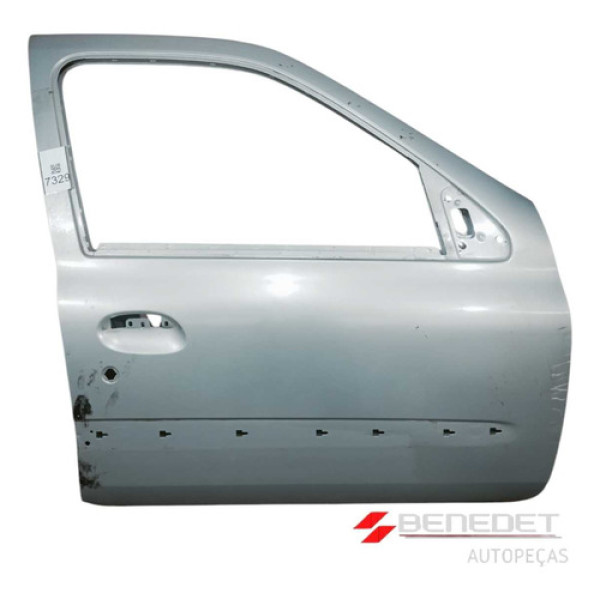 Porta Dianteira Direita Renault  Clio Com Detalhe 99 A 12