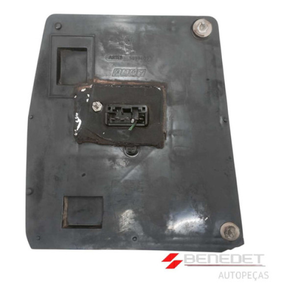 Circuito Lanterna Traseira Direita Fiat Uno Mille Ate 2004