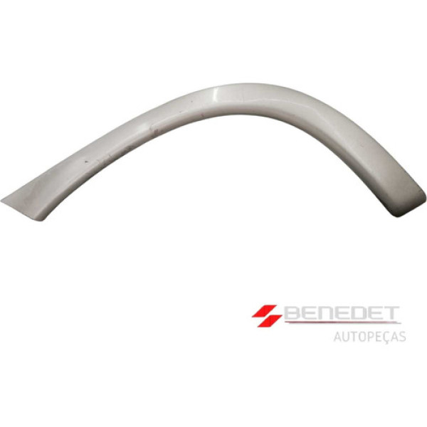 Moldura Paralama Traseiro Direito Gm Corsa Classic Sedan