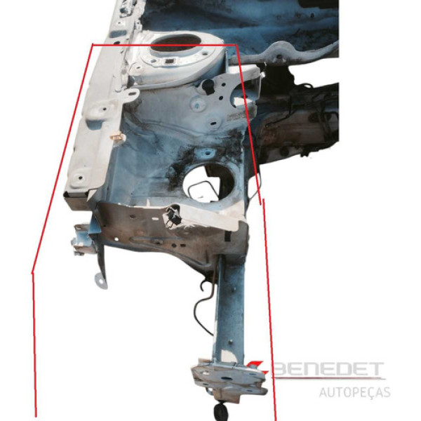 Recorte Ponta Da Longarina Direita Renault Megane Grand Tuor