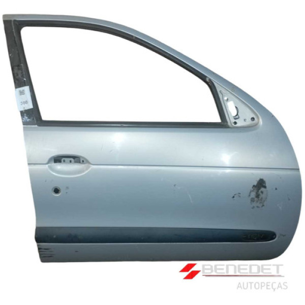 Porta Dianteira Direita Renault Megane 99 Ate 05 C/detalhe
