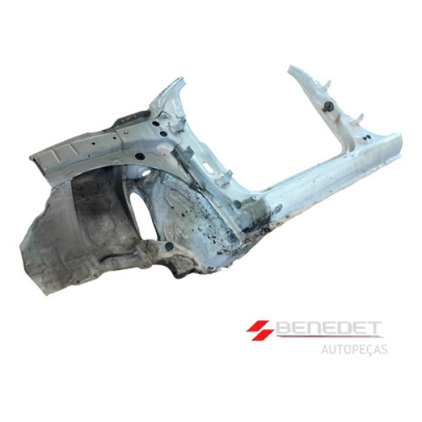 Recorte Ponta Da Caixa De Roda E Ar Ld Esquerdo Clio 99/16