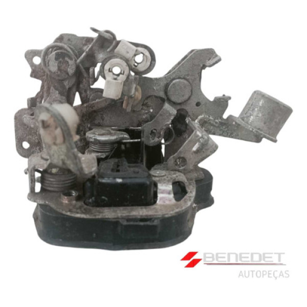 Fechadura Da Porta Traseira Esquerda Gm Corsa Classic